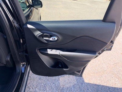 2017 Jeep Cherokee Sport