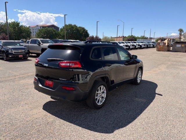 2017 Jeep Cherokee Sport