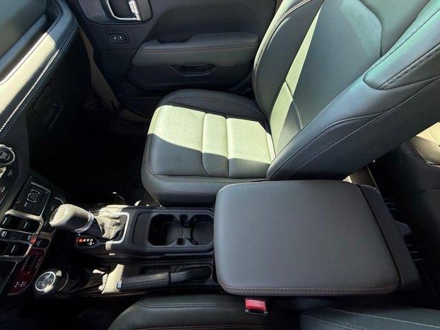 2025 Jeep Gladiator Mojave X