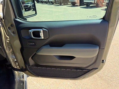 2025 Jeep Gladiator Mojave X