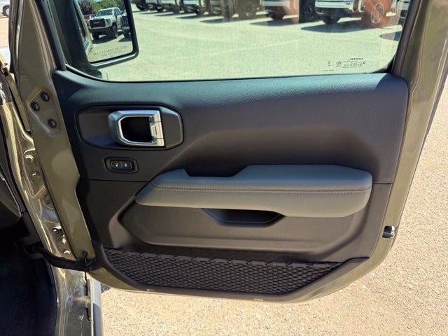 2025 Jeep Gladiator Mojave X