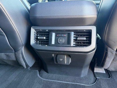 2025 Ford Super Duty F-350 SRW Platinum