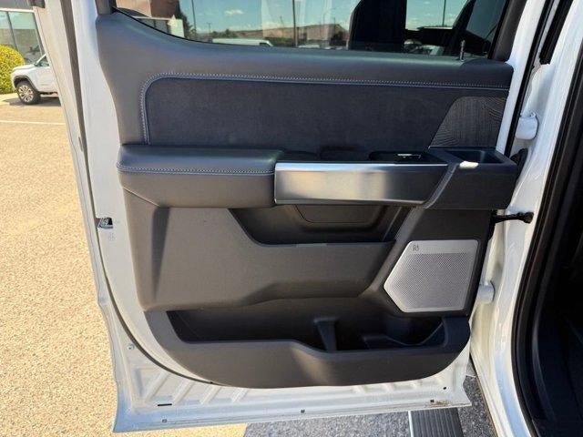 2025 Ford Super Duty F-350 SRW Platinum