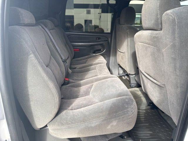 2004 Chevrolet Silverado 2500 HD LS