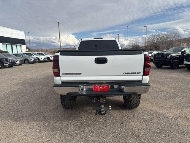 2004 Chevrolet Silverado 2500 HD LS