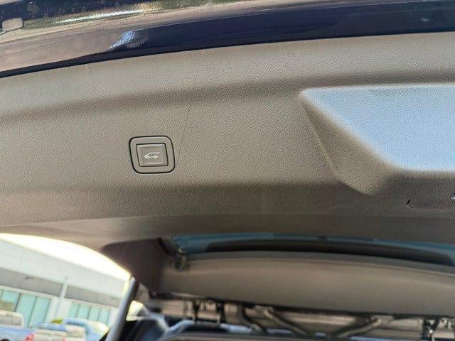 2026 GMC Yukon Denali - Photo 28
