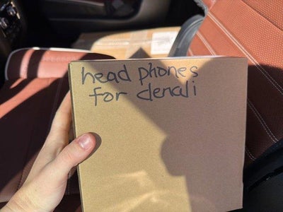 2023 GMC Yukon Denali Ultimate