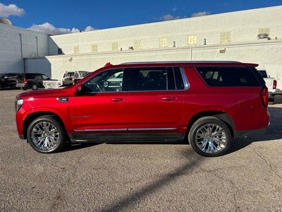2022 GMC Yukon XL SLT