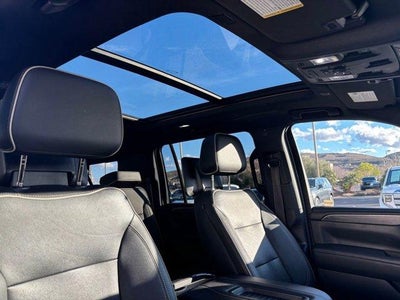 2022 GMC Yukon XL SLT