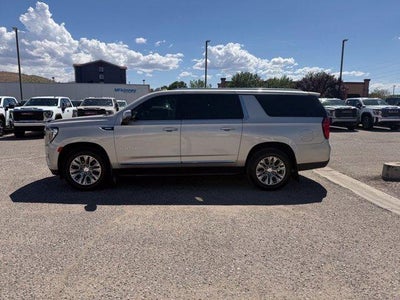 2023 GMC Yukon XL SLT