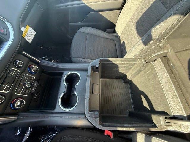 2023 Chevrolet Suburban LS