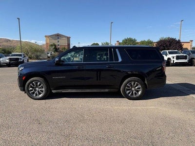 2023 Chevrolet Suburban LS