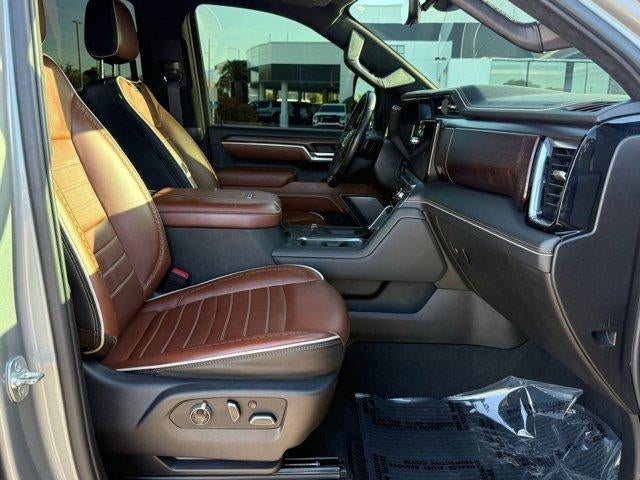 2025 GMC Sierra 3500 HD Denali Ultimate
