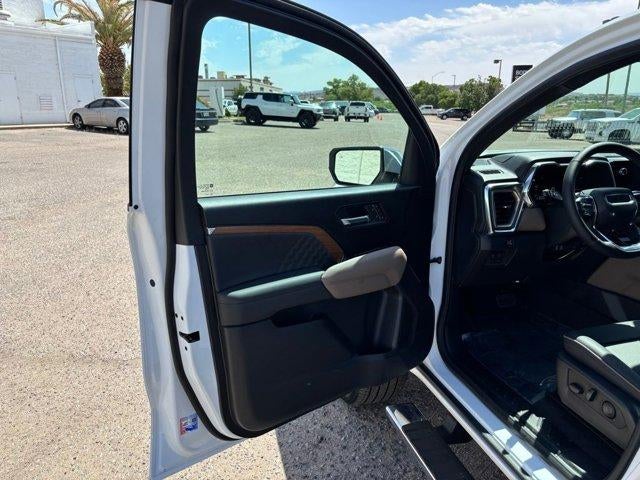 2025 GMC Canyon Denali