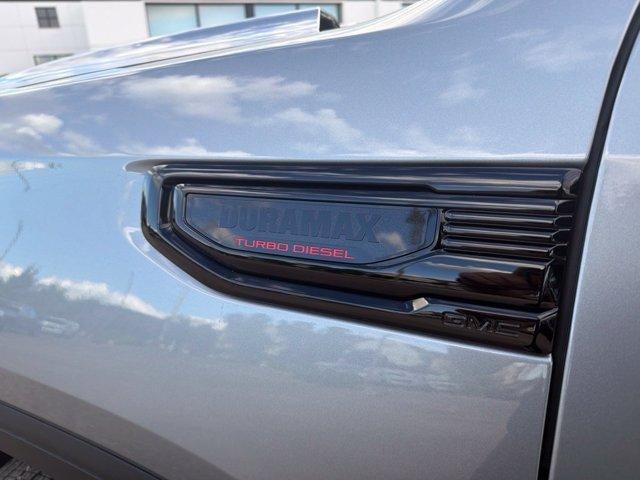 2026 GMC Sierra 1500 SLT - Photo 9
