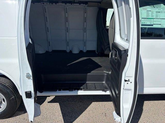 2026 GMC Savana Cargo Base