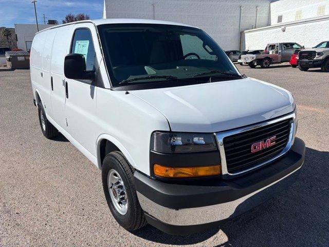 2026 GMC Savana Cargo Base