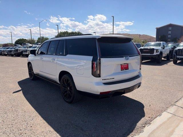 2022 Cadillac Escalade ESV Sport