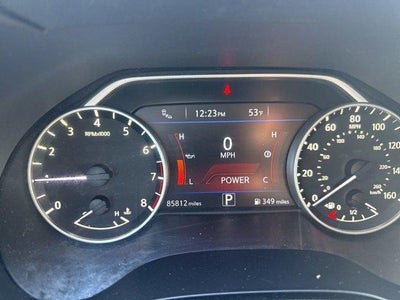 2017 Nissan Maxima SR