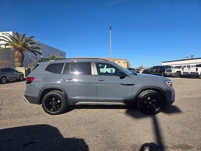 2024 Volkswagen Atlas 2.0T Peak Edition SE w/Technology