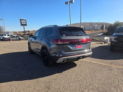 2024 Volkswagen Atlas 2.0T Peak Edition SE w/Technology