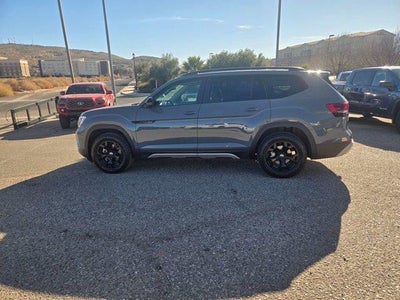 2024 Volkswagen Atlas 2.0T Peak Edition SE w/Technology