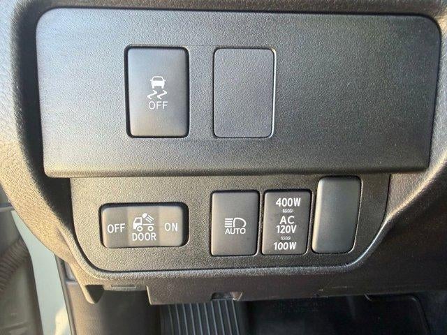 2022 Toyota Tacoma 4WD SR