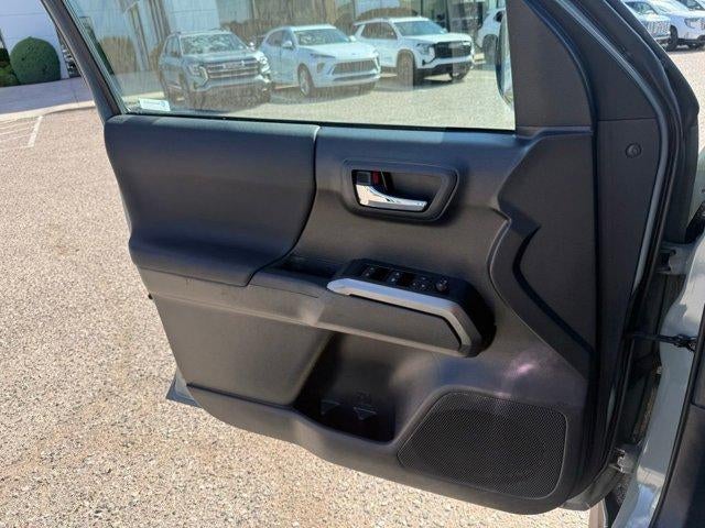 2022 Toyota Tacoma 4WD SR