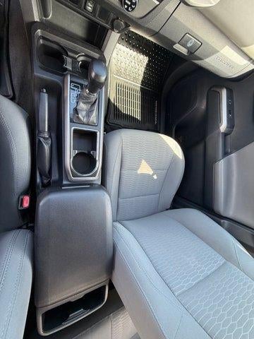 2016 Toyota Tacoma SR