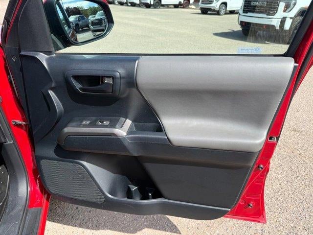 2016 Toyota Tacoma SR