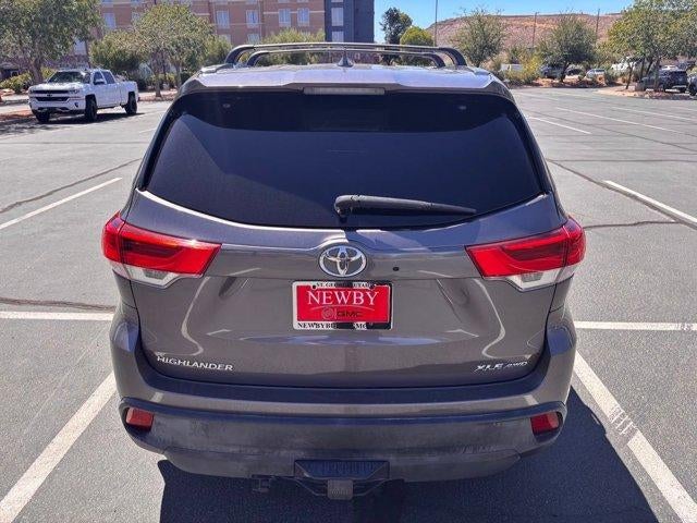 2019 Toyota Highlander SE