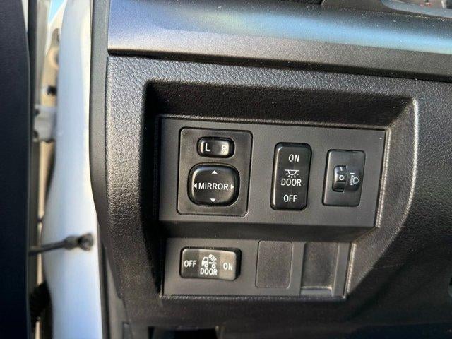 2014 Toyota Tundra 4WD Truck SR