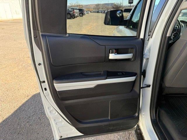 2014 Toyota Tundra 4WD Truck SR