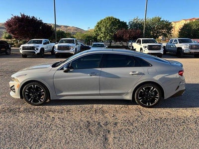 2022 Kia K5 GT-Line