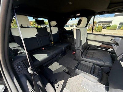2024 Toyota Sequoia SR5