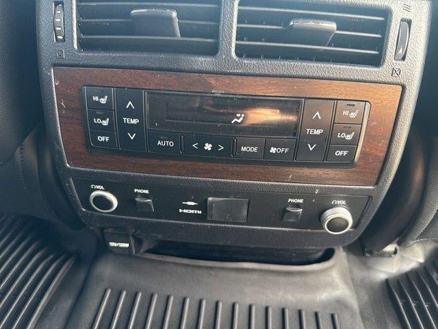 2018 Toyota Land Cruiser Base