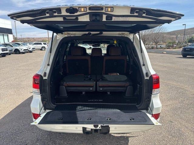 2018 Toyota Land Cruiser Base