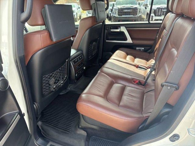 2018 Toyota Land Cruiser Base