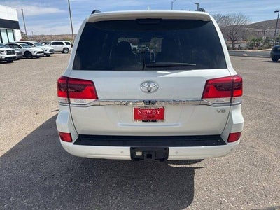 2018 Toyota Land Cruiser Base