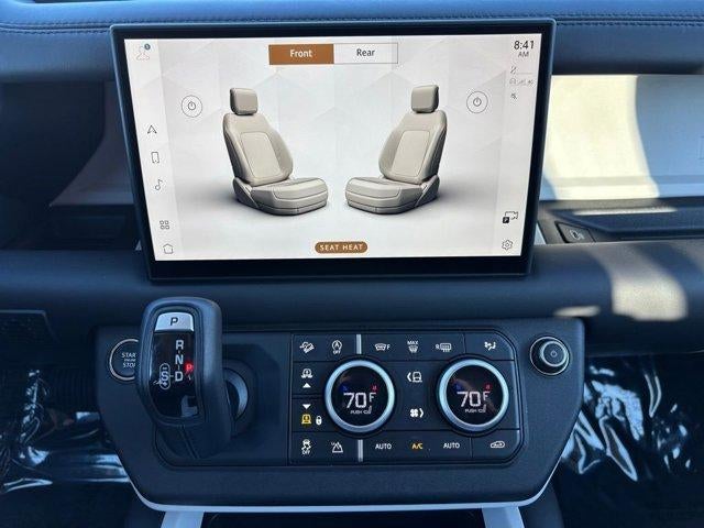 2025 Land Rover Defender X-Dynamic SE