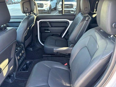 2025 Land Rover Defender X-Dynamic SE