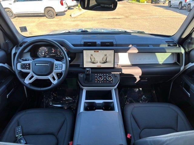 2025 Land Rover Defender X-Dynamic SE