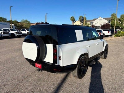 2025 Land Rover Defender X-Dynamic SE