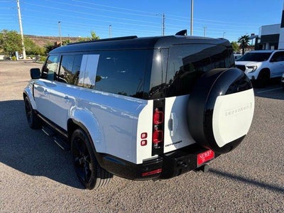 2025 Land Rover Defender X-Dynamic SE